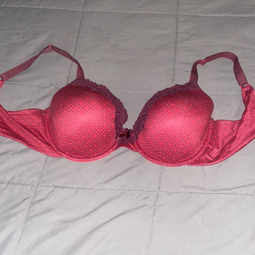 Women’s red and purple bra 36D